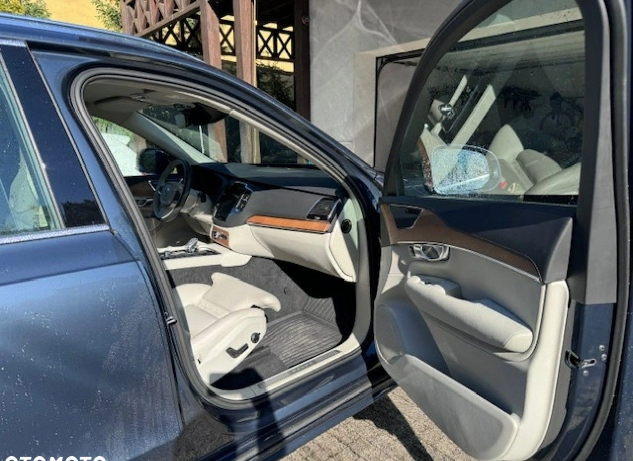 Volvo XC 90 cena 245000 przebieg: 34750, rok produkcji 2022 z Boguchwała małe 154